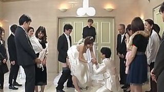 Remote guy hosts one of the couple at Japanese wedding 1 - Asian