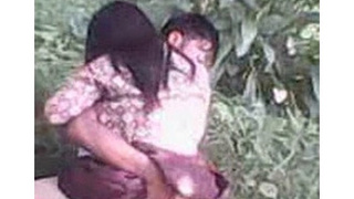 Gorgeous Indian college girl engages in outdoor sex
