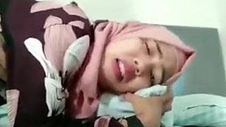 Malaysian video featuring a suffering canine