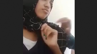 Muslim women reveal their affection for their boyfriend in a romantic video