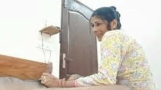 Indian mature wife records herself giving a blowjob