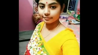 Indian sisters put on a sensual webcam performance in their rural community