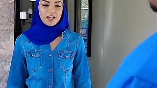 ExxxtraSmall - Hot Muslim Chick Gets Double Cumcockted