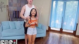 Amateur spinner asian (Avery Black) takes big cock - MOFOS
