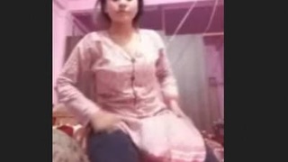 Stunning South Asian wife flaunts her attractive physique