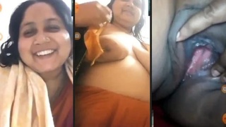 A mature Bengali woman reveals her intimate parts on camera