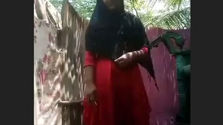 Unique outdoor bathing experience with a surprising element