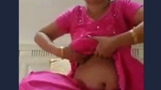 Indian aunty Seima's hot and steamy scene