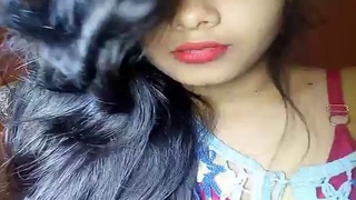 Intense face-to-camera action with jaslinesjely