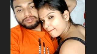 Indian beauty enjoys passionate encounter with lover