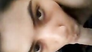 A XXX blowjob outdoors is what Desi girl pleases her boyfriend.