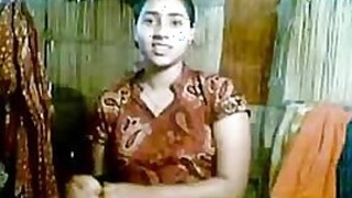 Indian girl loves to get naked in front of her boyfriend on camera