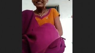 Indian wife seductively unveils her intimate area