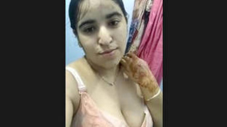 Bhabhi records her intimate encounters with lover in village