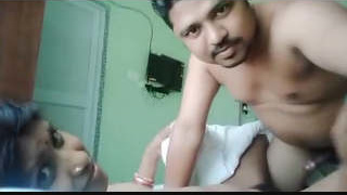 Hot Indian girl has loud sex