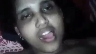 Village bhabi gives a messy oral sex and gets penetrated
