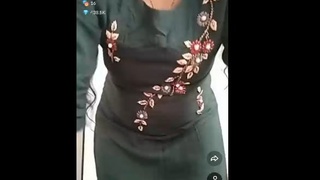 Sweety Sha's latest video featuring tango dancing
