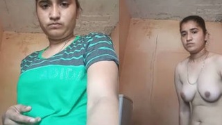 Sexy village bhabhi reveals her curves in a revealing dress