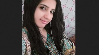 Pakistani couple's tender moments in the bathtub