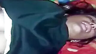 Virgin girl in pain for the first time