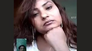 Hot Indian babe performs live on webcam