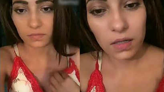 Rare video of Nikita Soni's stunning cleavage