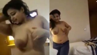 Indian mature wife strips down and dances in hotel room with Ashique