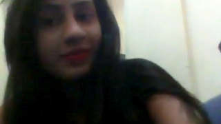 Seductive Pakistani woman reveals her bare body