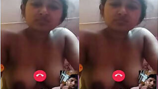 Desi Girl Shows Her Tits and Pussy Video Call