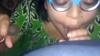 Indian wife gives oral pleasure