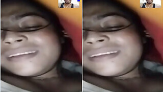 Desi Indian girl shows her pussy on Vk