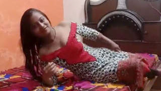 Indian woman records intimate moments with lover in residential setting