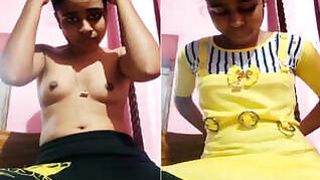 Sexy Indian Desi Girl Plays with Boobs on Camera