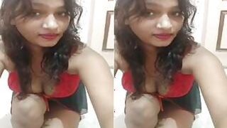 A horny Desi Sarika is getting laid.